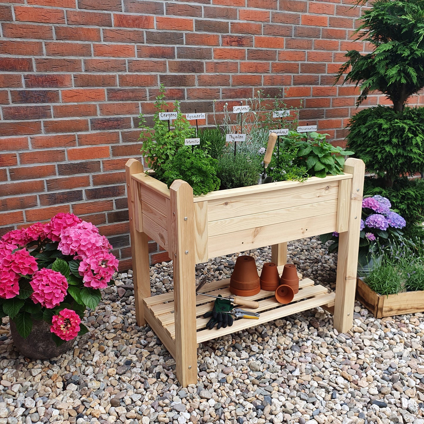 Hochbeet / Kräuterbeet, klein und massiv, Holz, natur