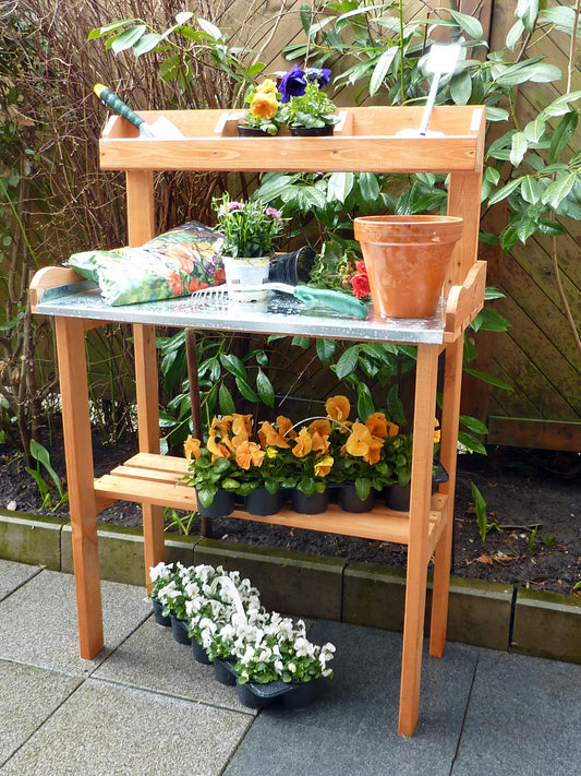 Pflanztisch mit Ablage