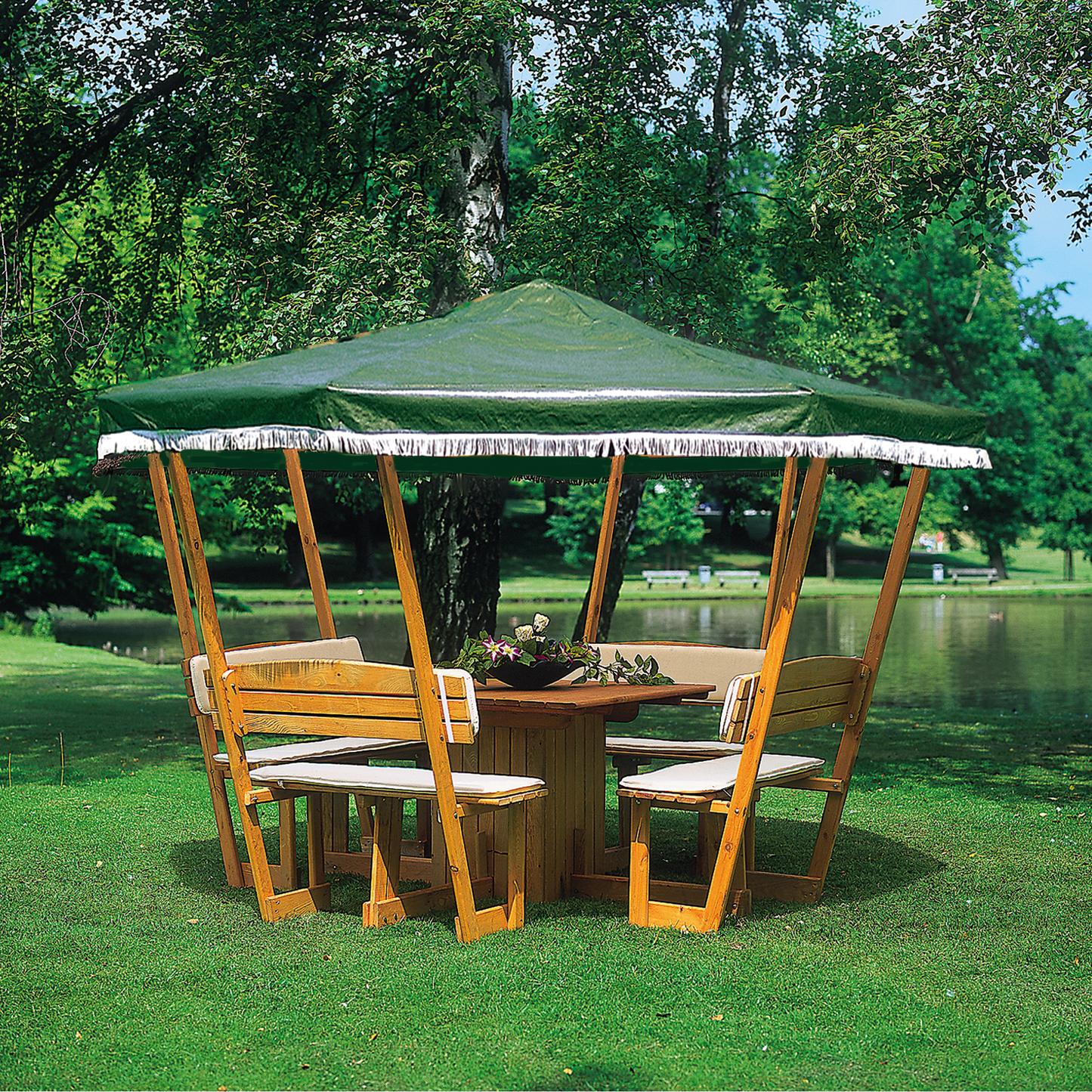 Pavillon "Rosenheim" mit grünem Dach